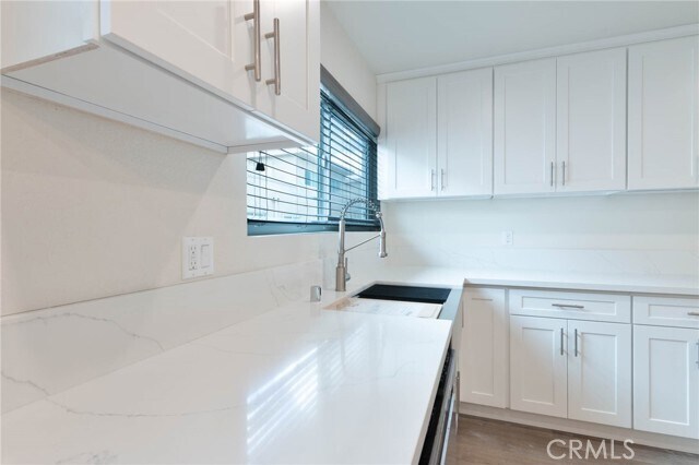 Building Photo - 10215 Variel Ave