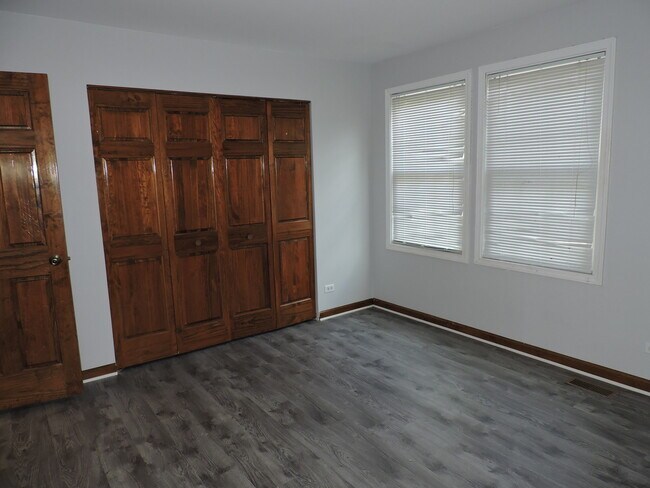 Building Photo - 1334 Gloucester Cir