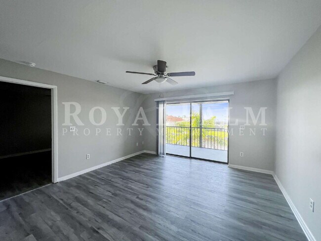 Building Photo - 4530 SW 10th Ave