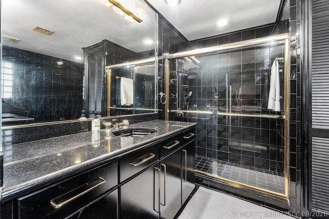 Building Photo - 13645 Exotica Ln