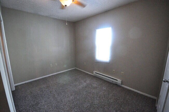 Building Photo - 61 McMillen Ave