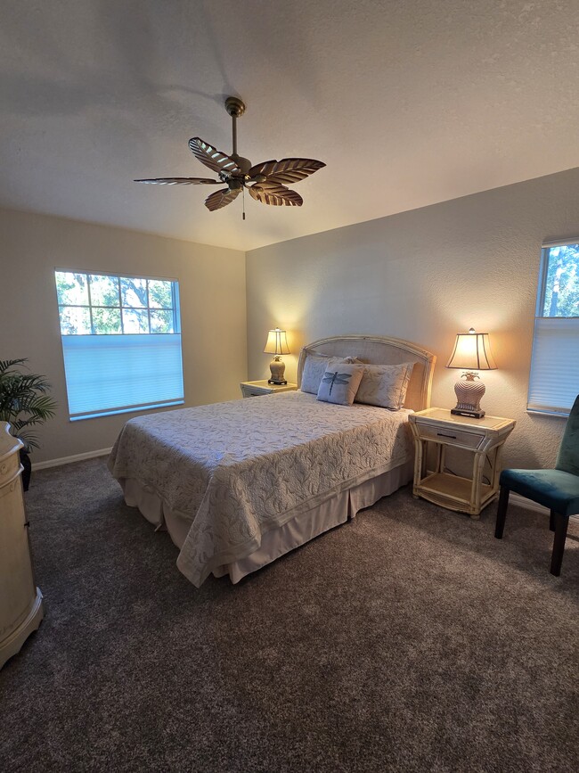 Building Photo - 1769 Manasota Beach Rd