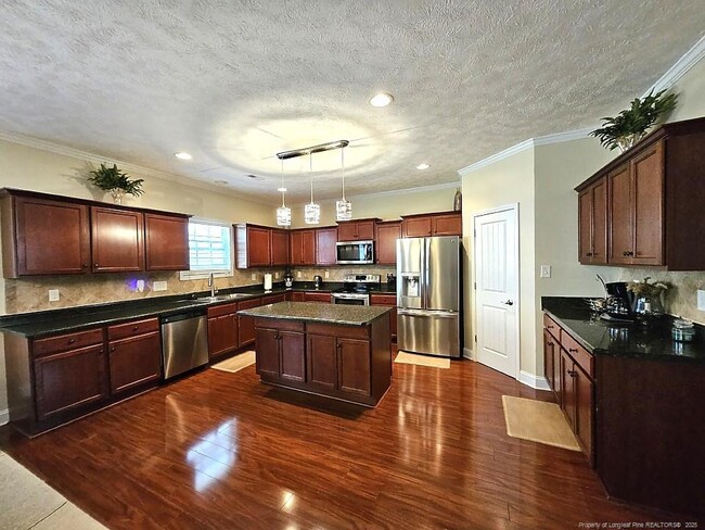 Building Photo - 3911 Watford Way