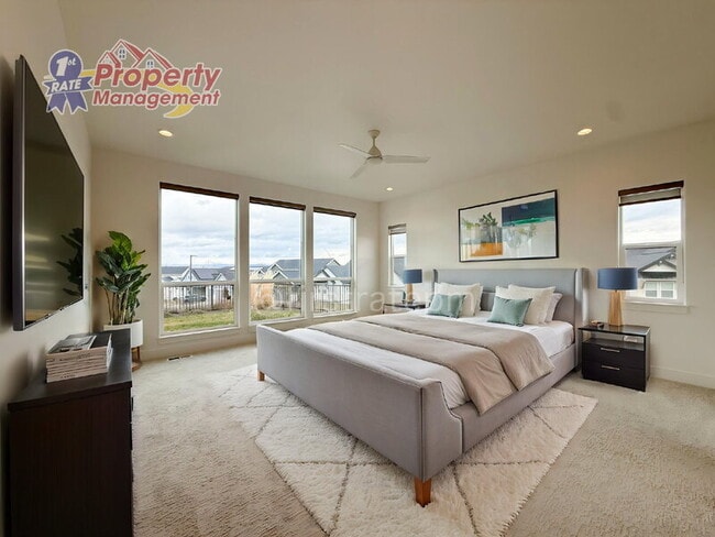 Building Photo - 3024 E Parulo Dr