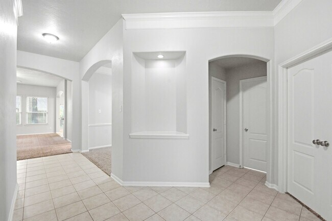 Building Photo - 31710 Midlake Park