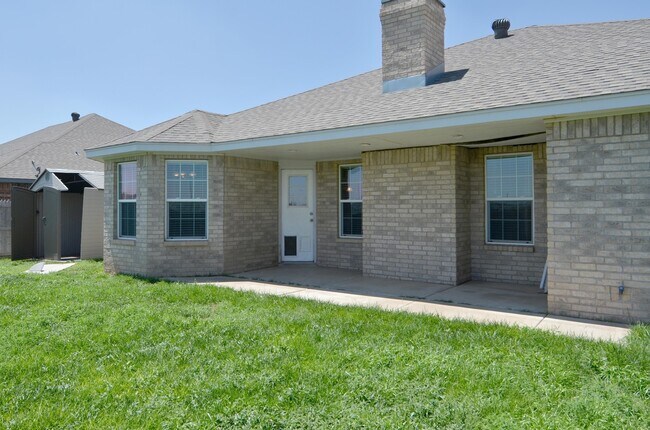 Building Photo - 6505 Nick St