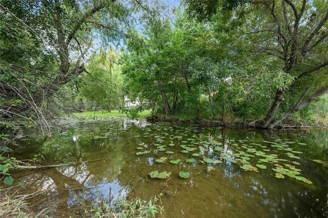 Building Photo - 363 Fantail Loop