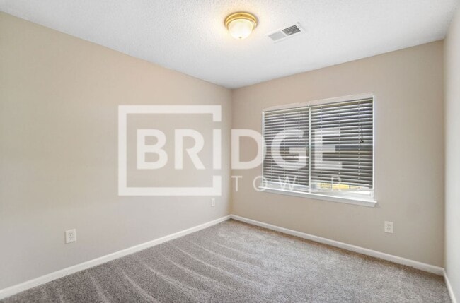 Building Photo - 104 Hampshire Dr