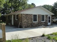 Building Photo - 2 Greer Ct