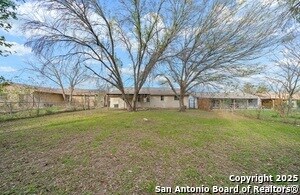 Building Photo - 205 Royal Dr
