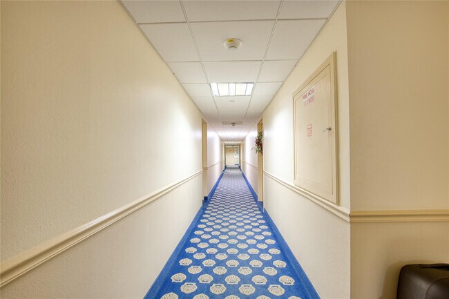 Building Photo - 111 Briny Ave