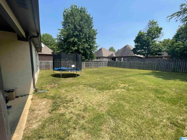 Building Photo - 2420 Abbeyglen Pl