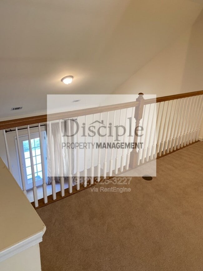 Building Photo - 169 Regency Cir