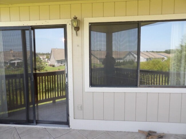 Building Photo - 4230 Pinehurst Cir