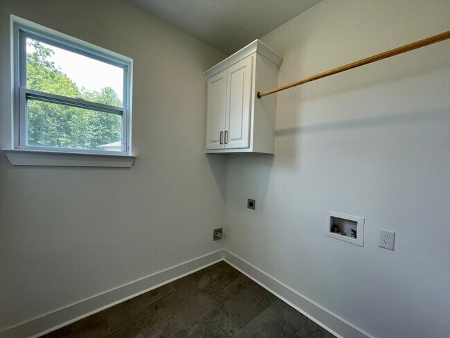 Building Photo - Beautiful home In Ascension!