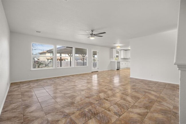 Building Photo - 7016 Albacete Ln