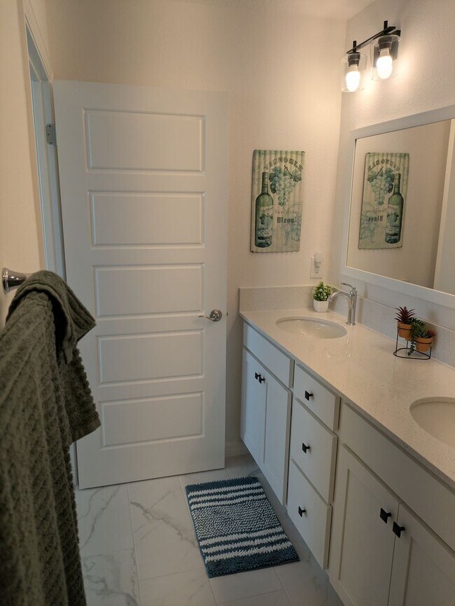 Building Photo - 6684 Edenfield Run