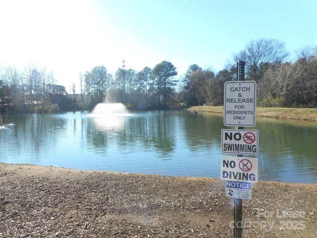 Building Photo - 8145 Millwright Ln