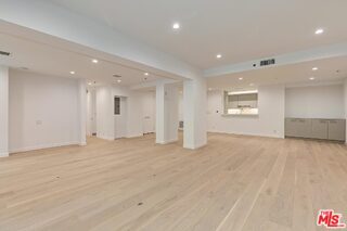 Building Photo - 2142 Century Park Ln