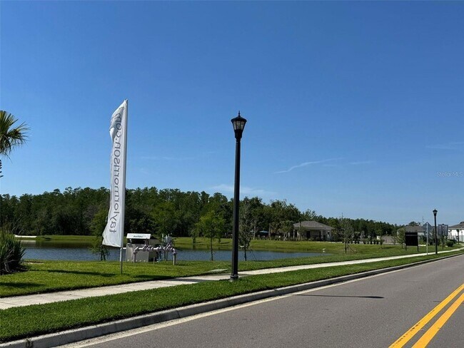 Building Photo - 3133 Skyline Lp