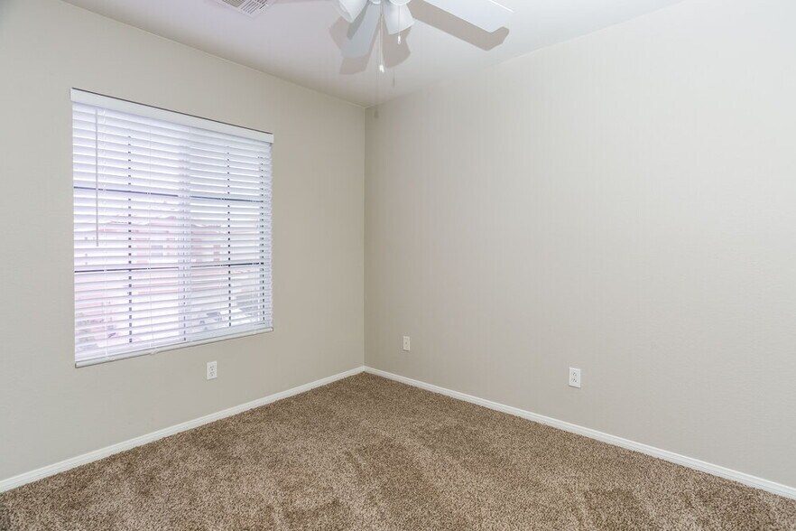 Building Photo - 4512 Sandstone Vista Ct