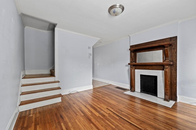 Building Photo - 46 W Kossuth St