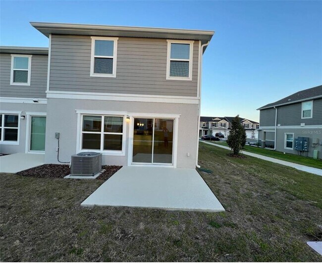 Building Photo - 680 Stoney Pointe Cir