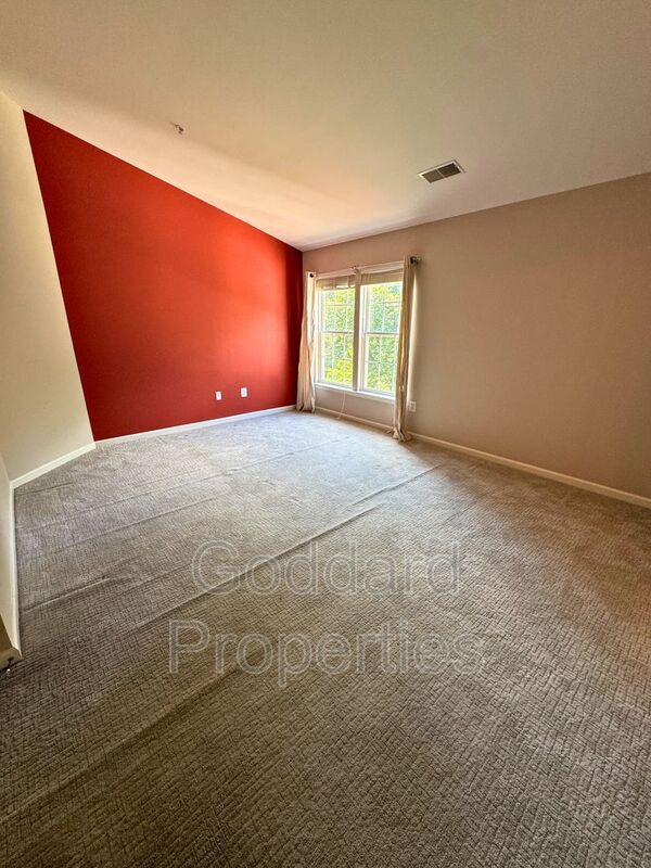 Building Photo - 6361 Stockbridge Overlook Ct
