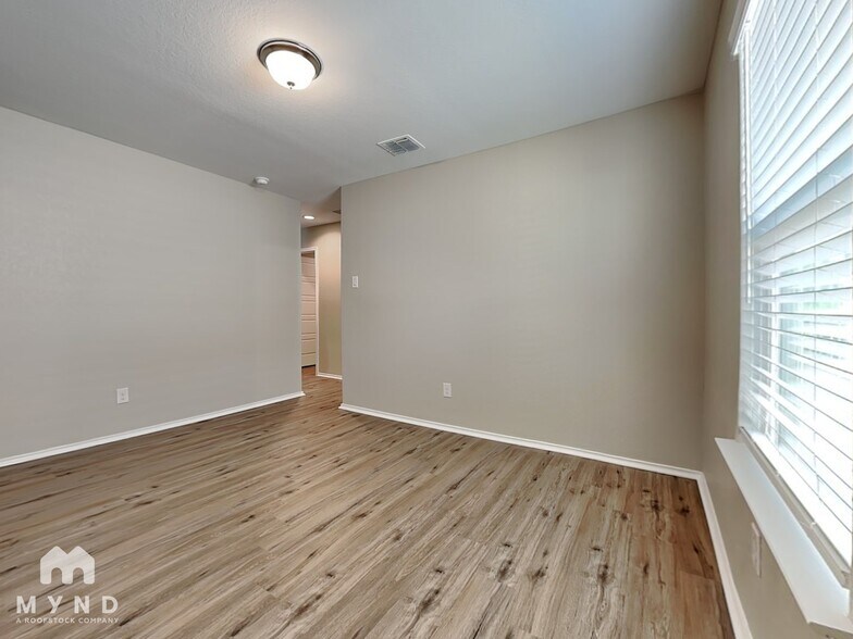 Building Photo - 3910 Colemans Run