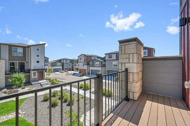 Building Photo - $2,650 - 4 bed, 3.5 bath updated home in C...