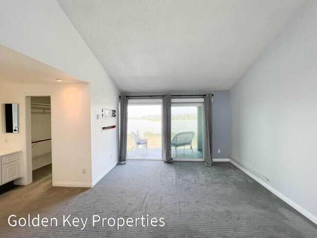 Building Photo - Waterfront Condo on the Buena Vista Lagoon - 5 mins from Carlsbad Village!