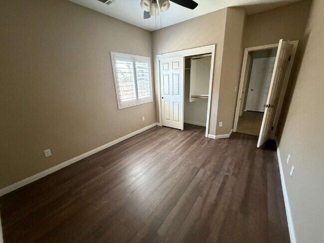 Building Photo - 3 Bedroom, 2 Bathroom Home with Spacious Open Floor Plan & RV Parking