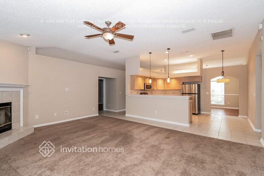 Building Photo - 277 Maplewood Dr