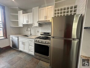 Building Photo - 80 80th St