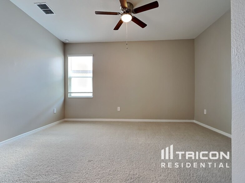 Building Photo - 6092 Dolostone Dr