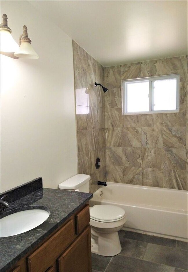 Building Photo - Coming soon!! Fresh & clean large Roy Home...
