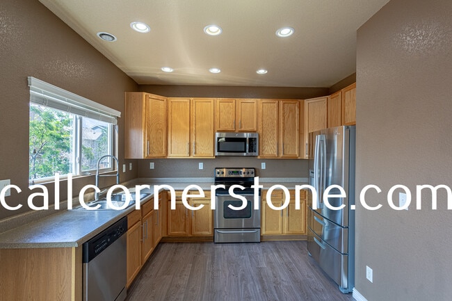 Building Photo - 4394 Crow Creek Dr