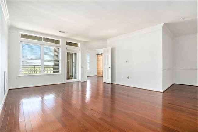 Building Photo - 3334 Peachtree Rd NE
