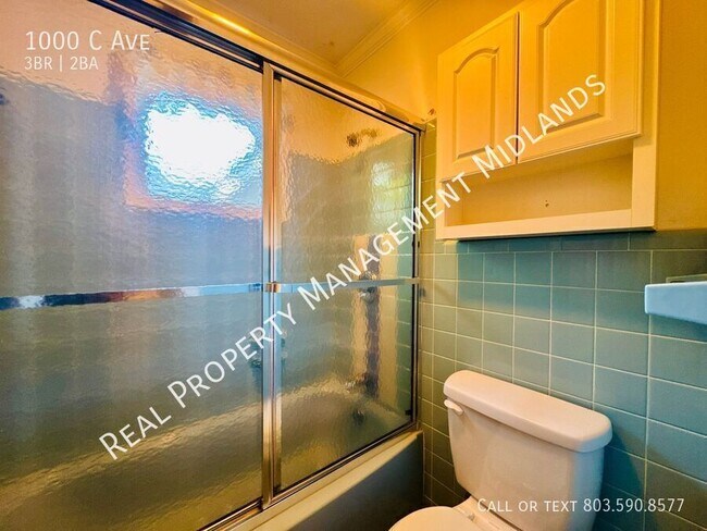 Building Photo - 1000 C Ave