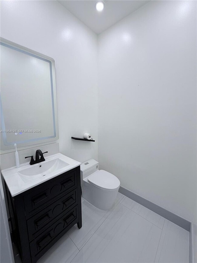 Building Photo - 15102 NW 7th Ct