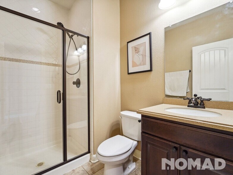 Building Photo - 13035 Tamarac Pl