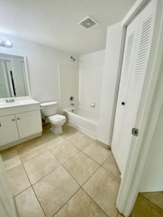 Building Photo - Boynton Beach Condominium