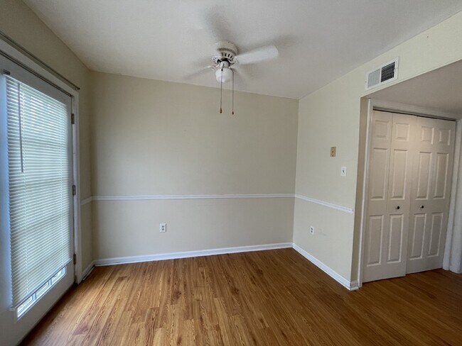 Building Photo - Home For Rent