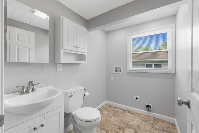 Building Photo - Nice 3 bedroom Home in Kingsport