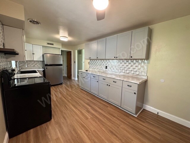 Building Photo - 2316 Lima Ln
