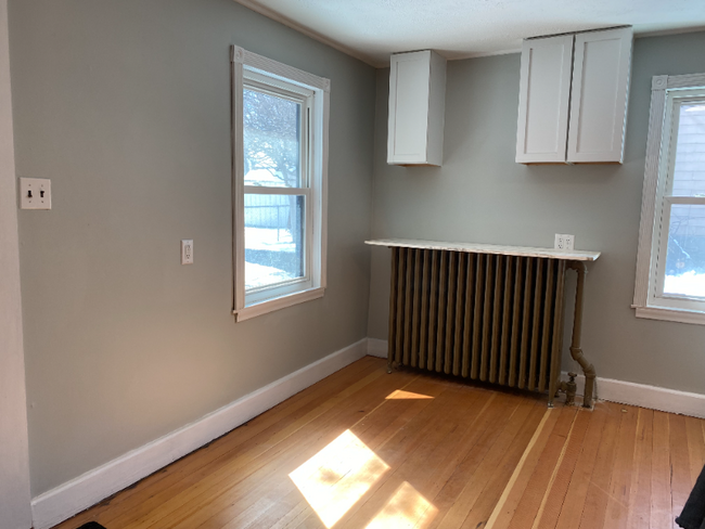 Building Photo - 271 Duke St