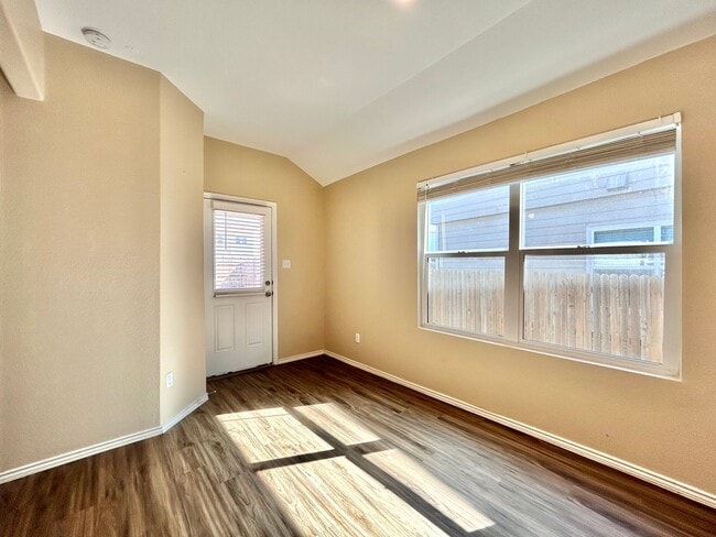 Building Photo - Move-In Ready 3-Bed, 2-Bath Home in Jarell