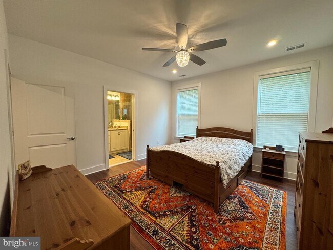 Building Photo - 8708 Southrun Ct