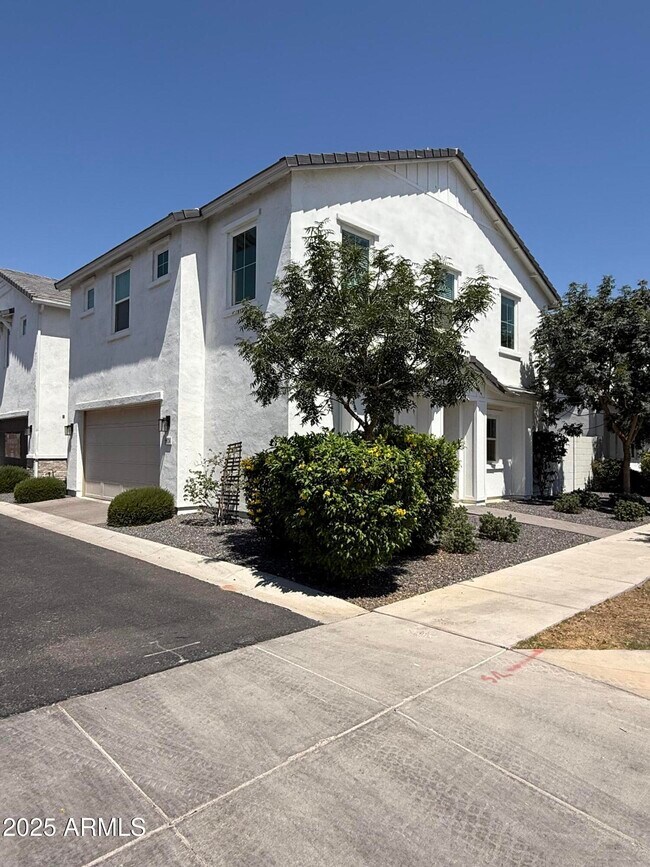 Building Photo - 5524 S Dillon Cir