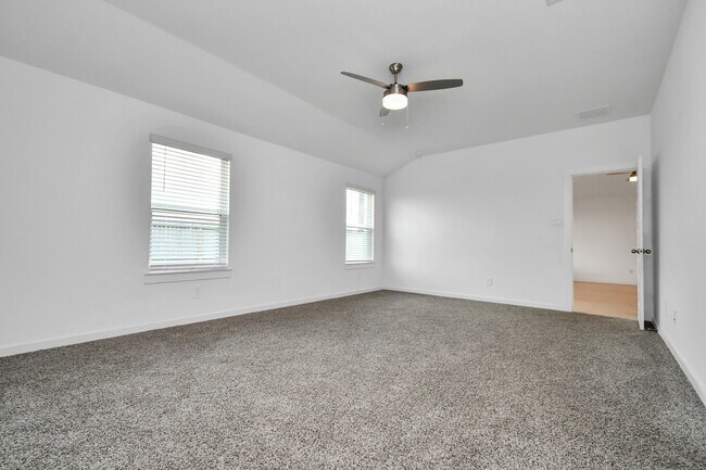 Building Photo - 29935 Gallatin River Ln
